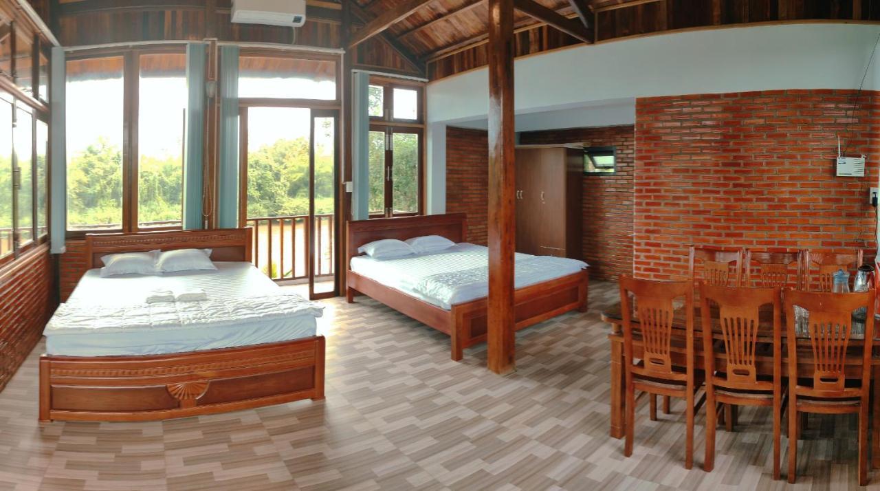 Homestay Dat Viet Cát Tiên Eksteriør bilde